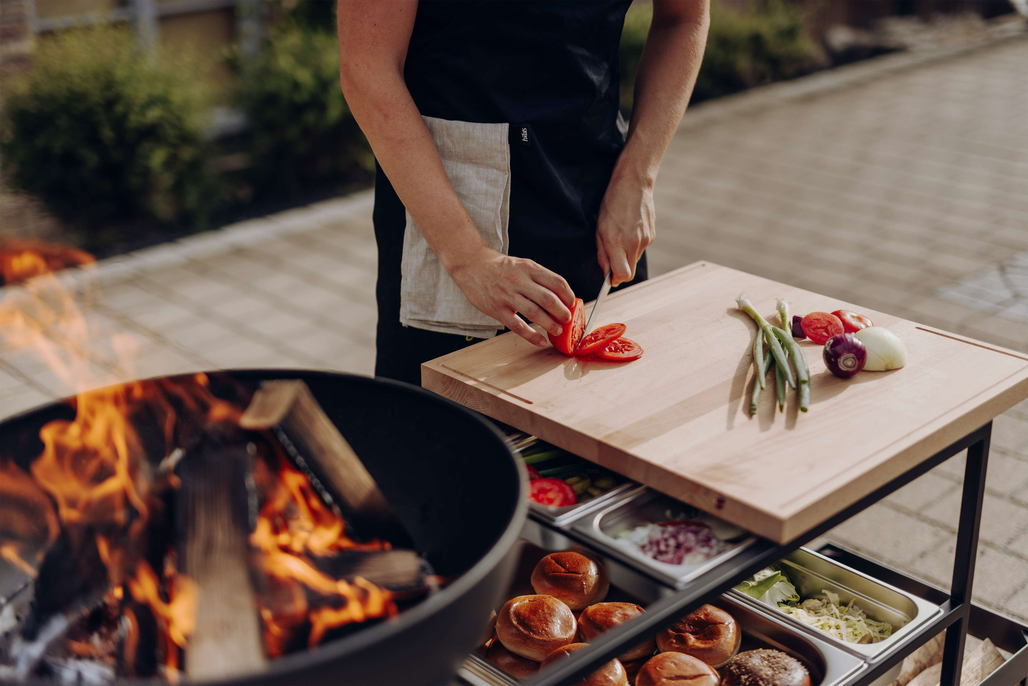 fire kitchen buitenkeuken met bowl 57 vuurschaal