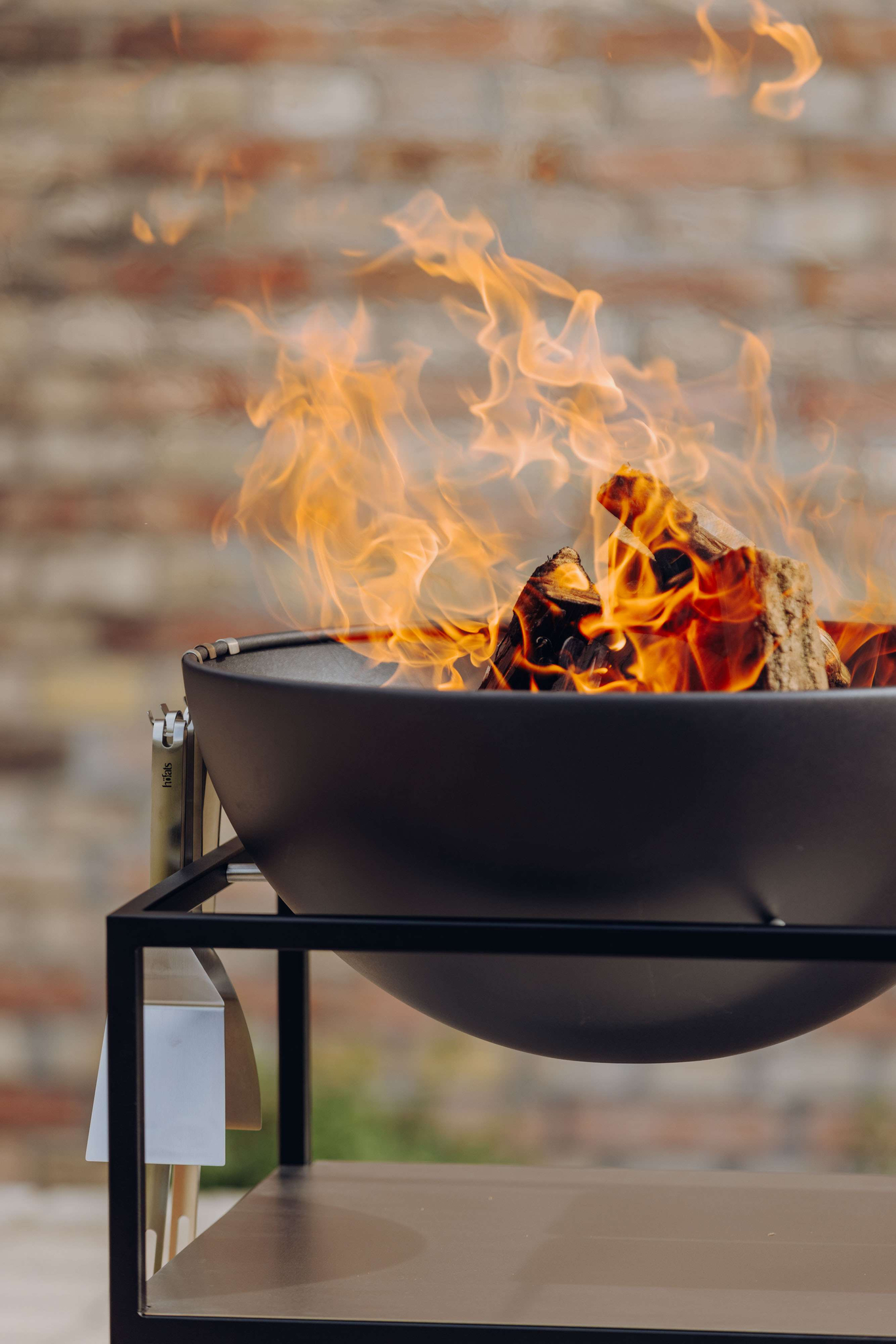 fire kitchen buitenkeuken met bowl 57 vuurschaal