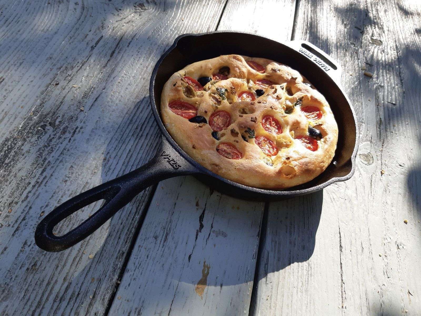 skillet koekenpan gietijzer met steel Ø 25 cm