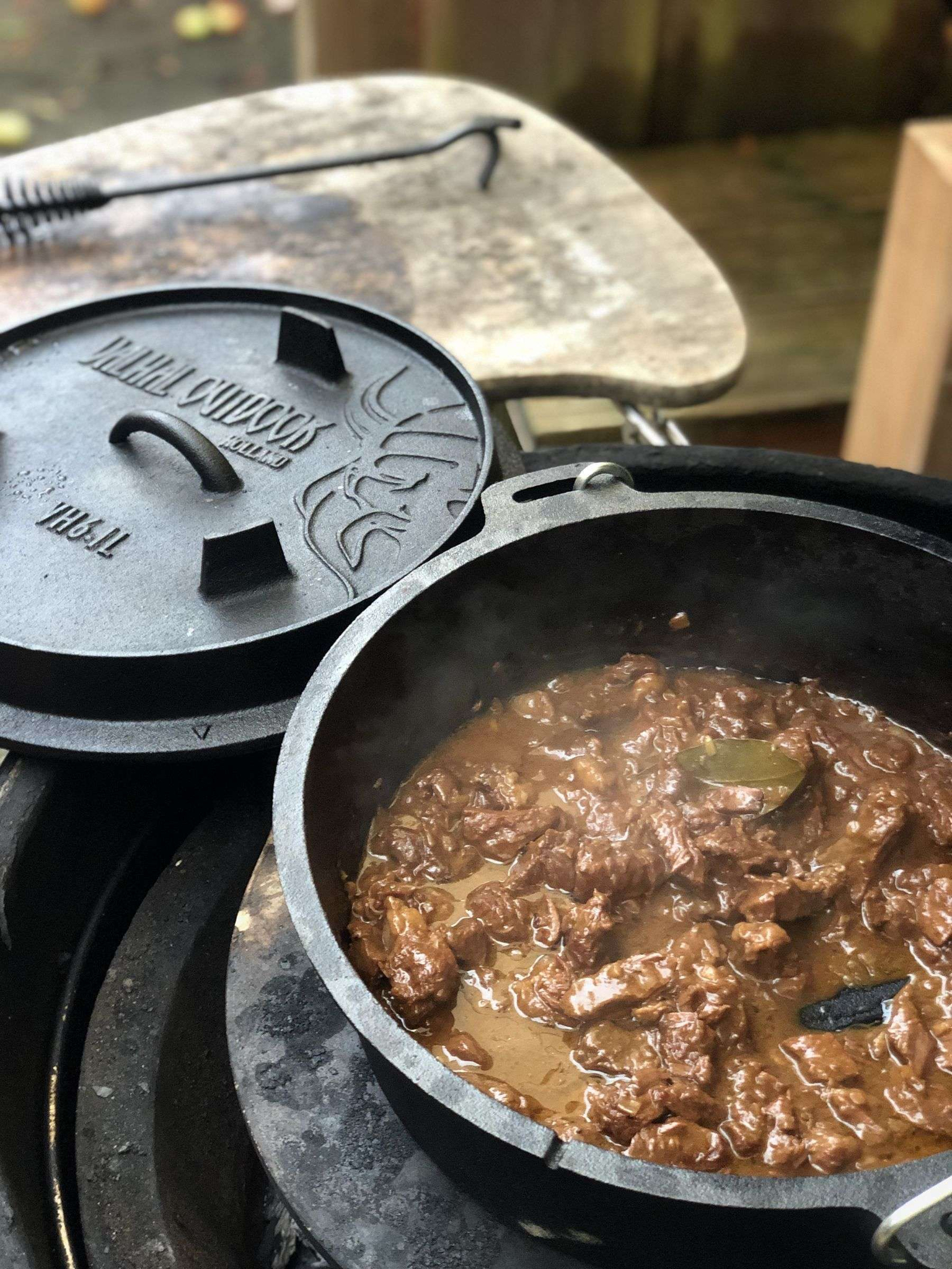 dutch oven braadpan gietijzer 6,1 liter