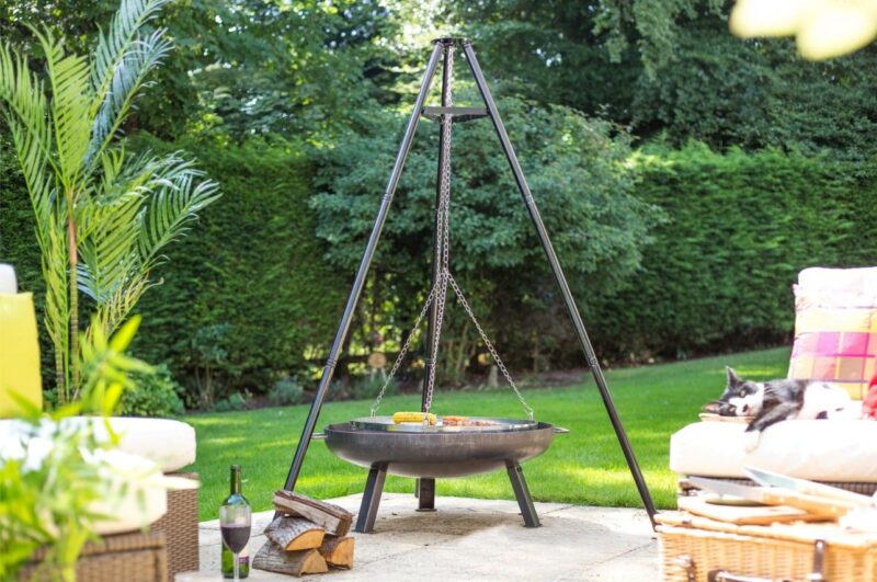 steel tripod verstelbaar met hangende grill (65cm)