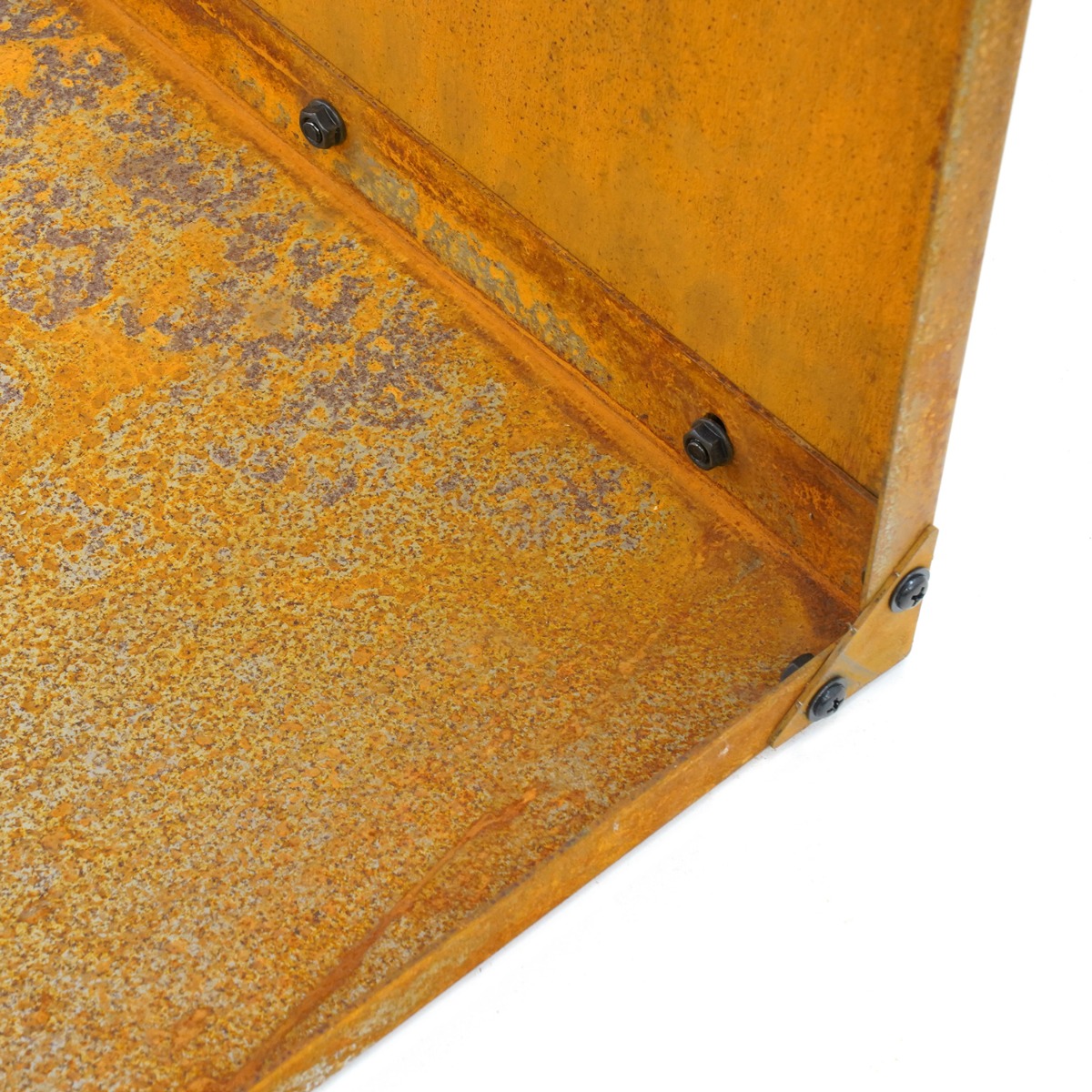 heat dokka woodstorage rusty