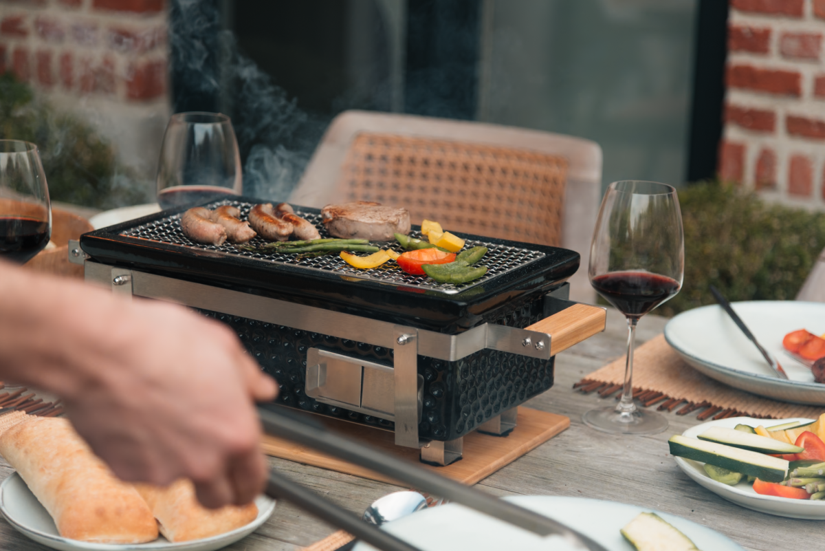 outr braza table grill round zwart – keramische tafel bbq Ø30 cm